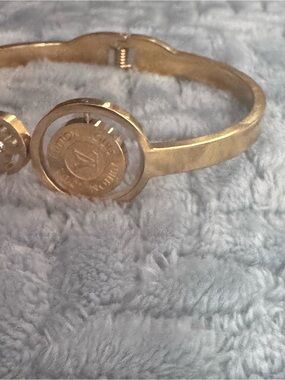 Fashion Jewelry Gold Coin Accent Bangle Bracelet